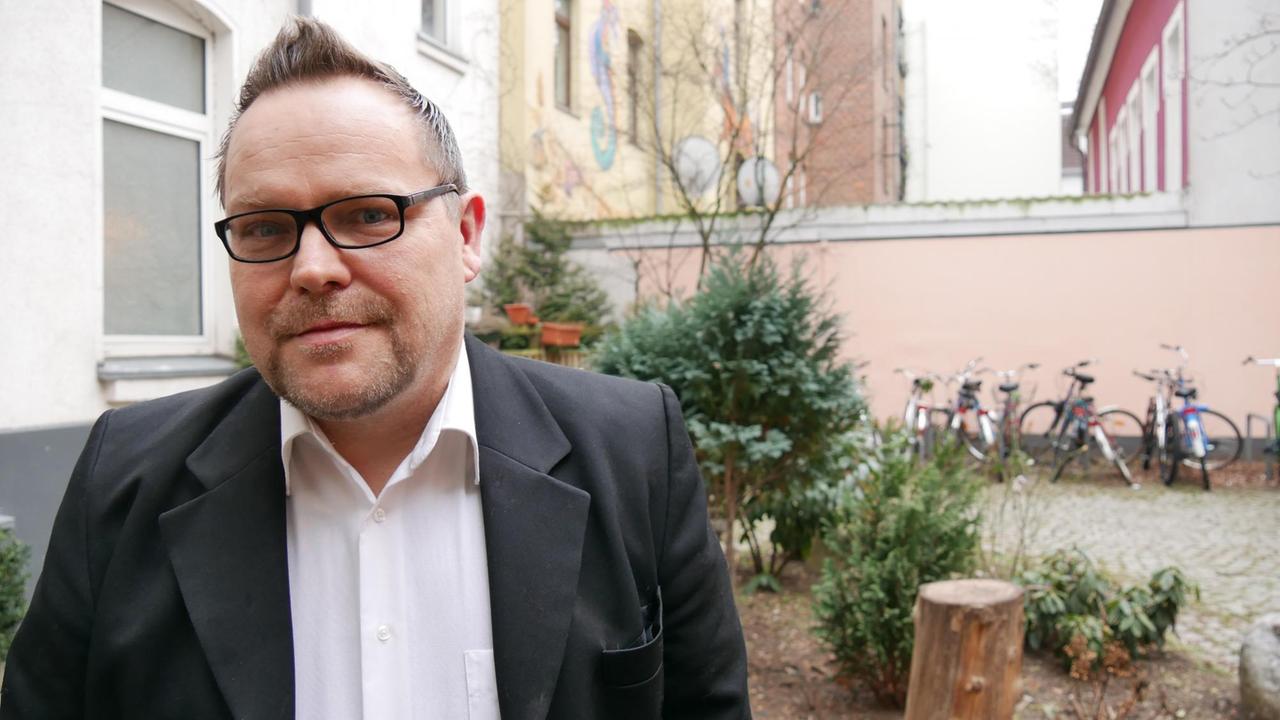 Der Historiker Utz Anhalt - sein Schwerpunkt: das Verhältnis der Menschen zu Wildtieren Der Historiker Utz Anhalt - sein Schwerpunkt: das Verhältnis der Menschen zu Wildtieren