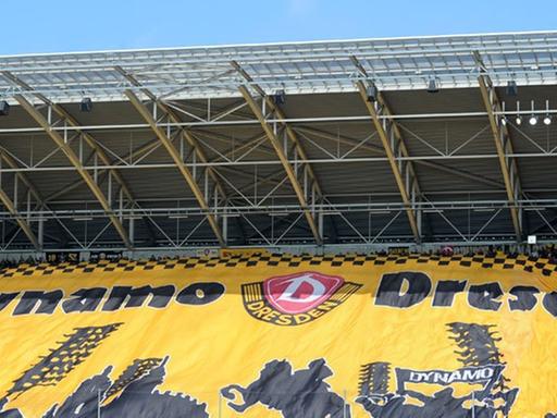 Die Blockfahne im Stadion
