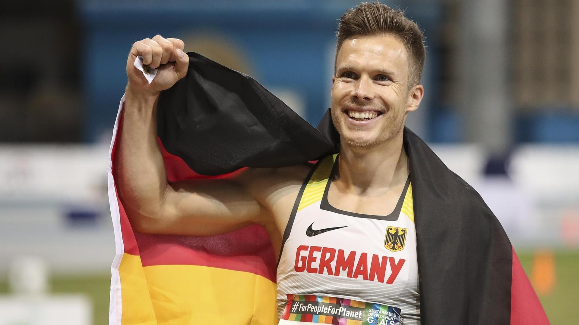 Markus Rehm hat bei der Para-WM der Leichtathleten in Dubai seine sechste deutsche Goldmedaille gewonnen. Markus Rehm hat bei der Para-WM der Leichtathleten in Dubai seine sechste deutsche Goldmedaille gewonnen.