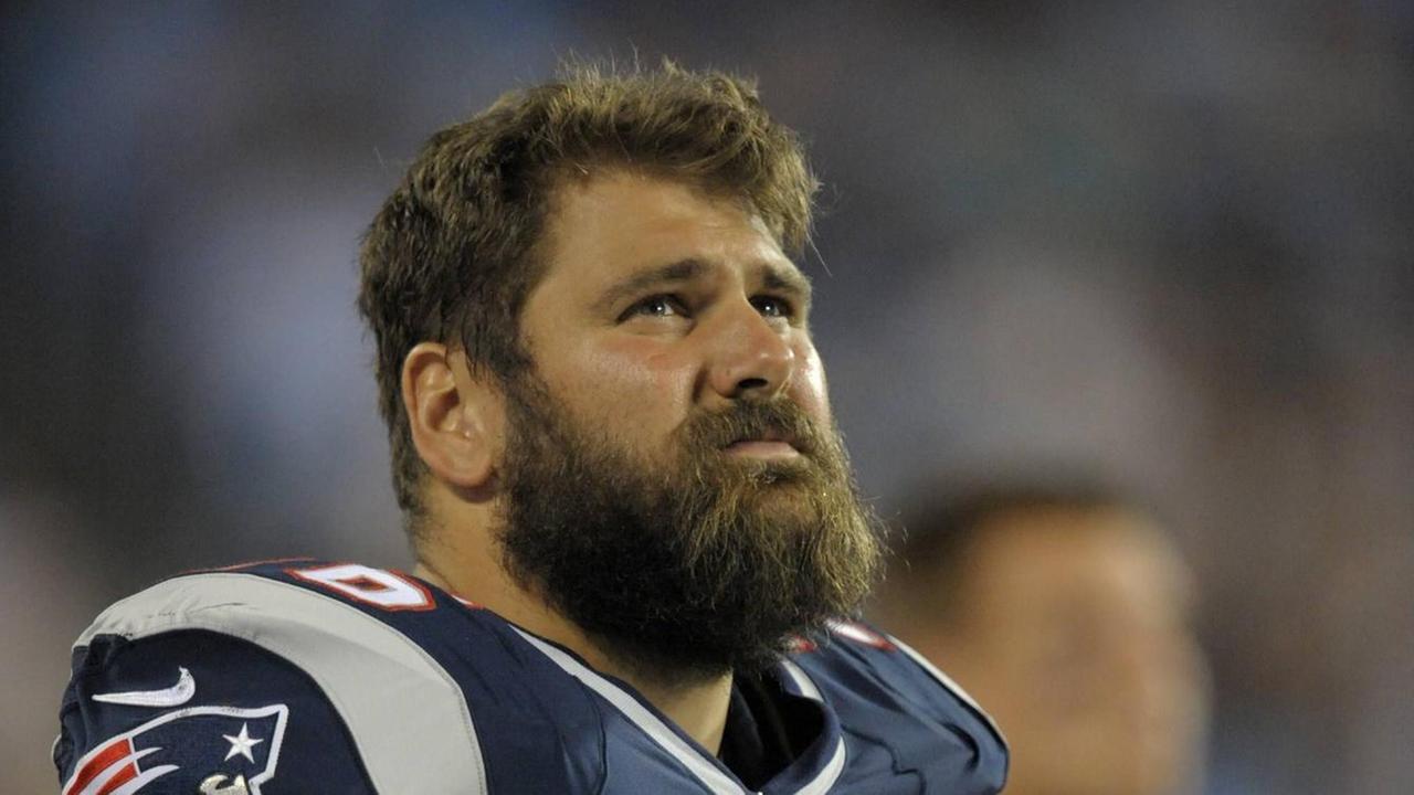 Der deutsche NFL-Spieler, Sebastian Vollmer, im Trikot der New England Patriots. Der deutsche NFL-Spieler, Sebastian Vollmer, im Trikot der New England Patriots.