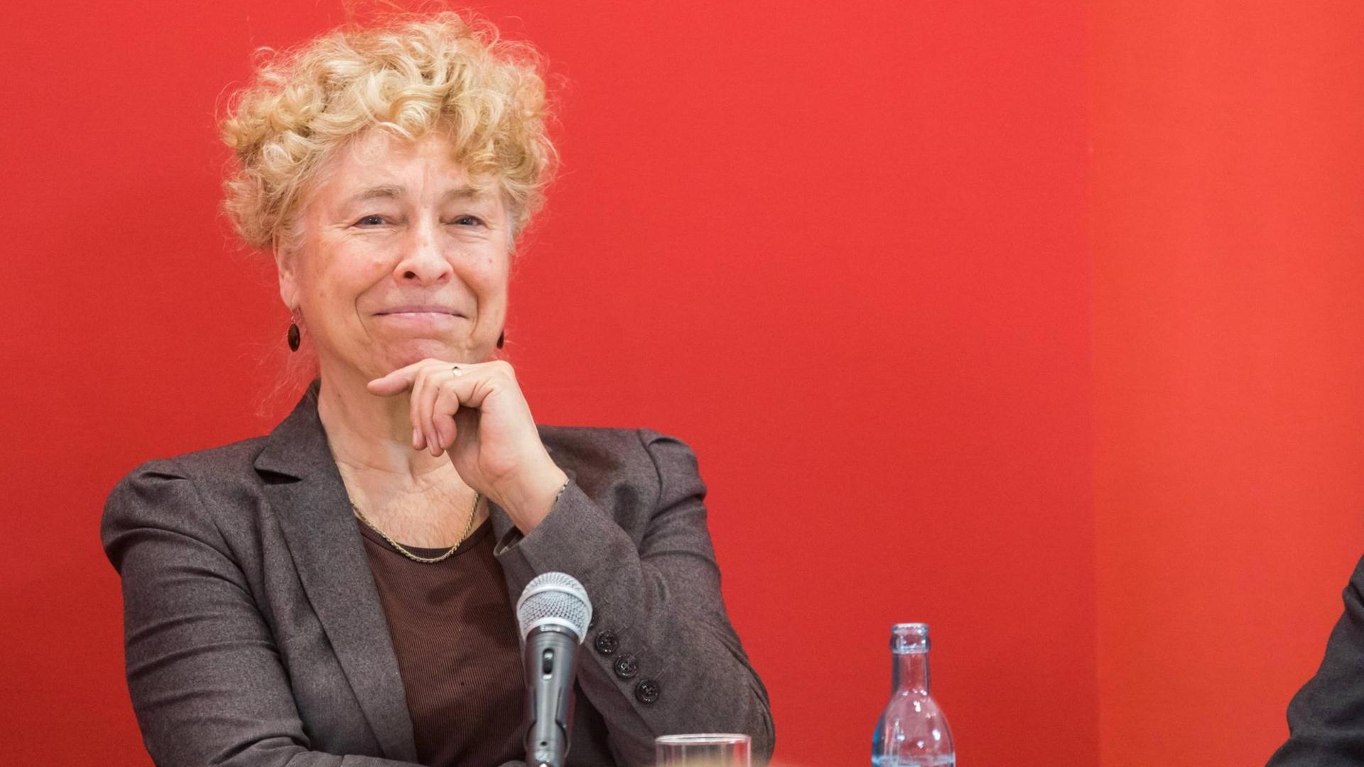 Die ehemalige Kandidatin für das Amt des Bundespräsidenten, Dr. Gesine Schwan. Die ehemalige Kandidatin für das Amt des Bundespräsidenten, Dr. Gesine Schwan.