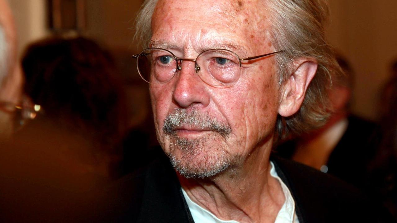 Nahaufnahme von Peter Handke bei einem Empfang Theater in Wien 2018. Nahaufnahme von Peter Handke bei einem Empfang Theater in Wien 2018.