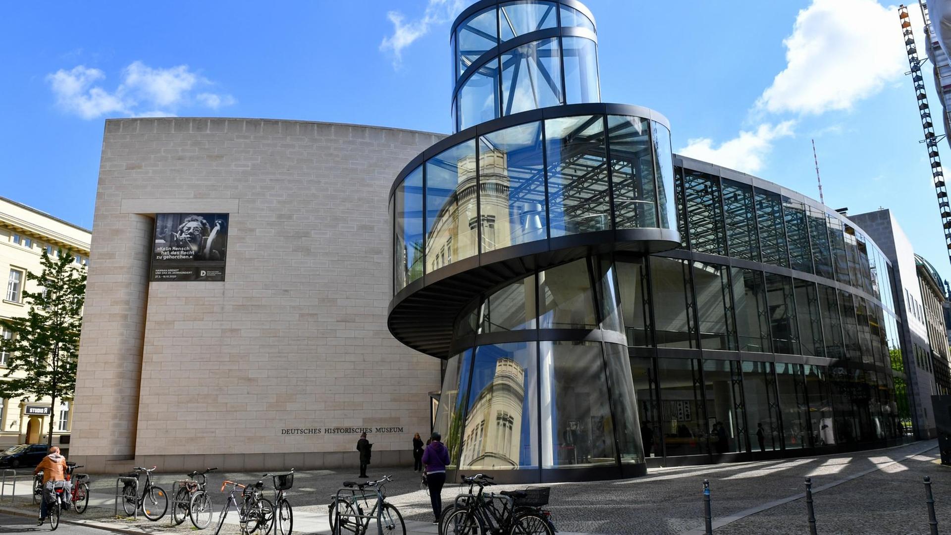 Gebäude des Deutschen Historischen Museums (DHM) in Berlin Gebäude des Deutschen Historischen Museums (DHM) in Berlin