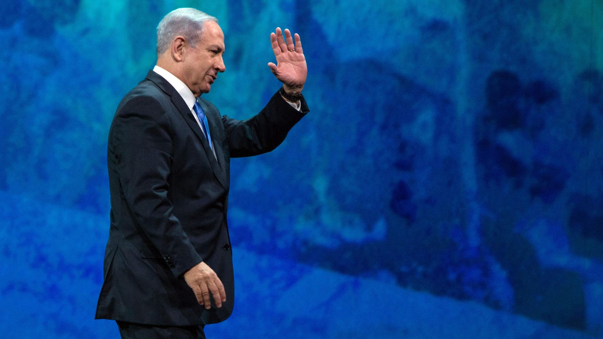 Der israelische Ministerpräsident Benjamin Netanjahu nach einer Rede beim American Israel Public Affairs Committee (AIPAC) in Washington Der israelische Ministerpräsident Benjamin Netanjahu nach einer Rede beim American Israel Public Affairs Committee (AIPAC) in Washington