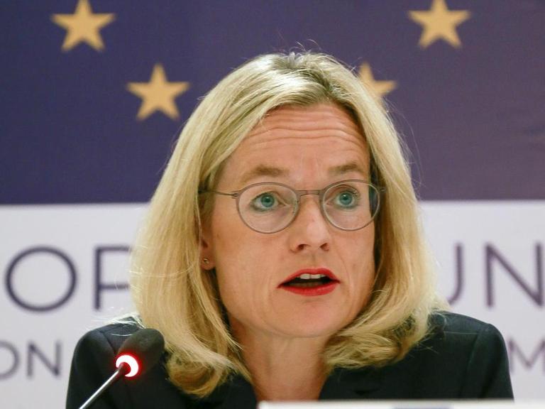Viola von Cramon bei einer EU-Konferenz zu Kosovo im Oktober 2019