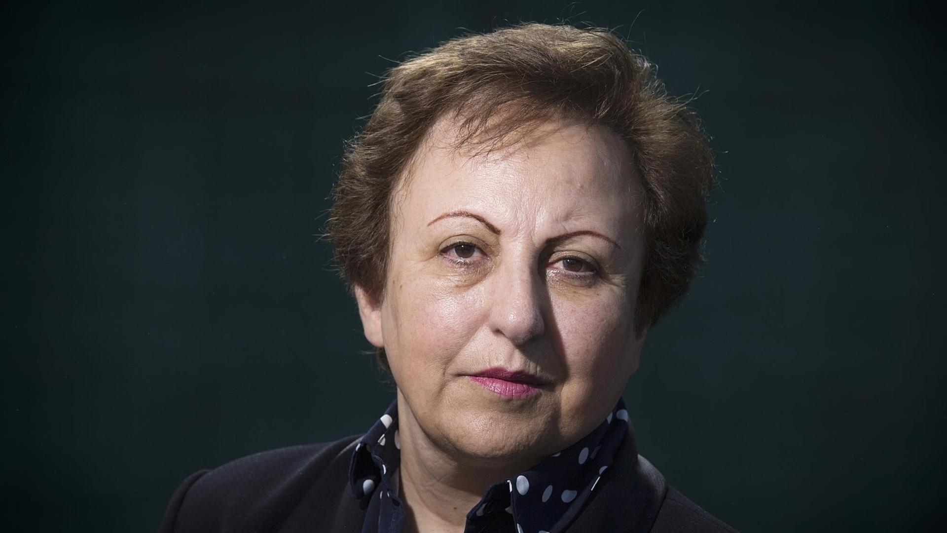 Die iranische Nobelpreisträgerin Shirin Ebadi während des Welttages der Pressefreiheit beim 30. Geburtstag von "Reportern ohne Grenzen" am 3. Mai 2015 in Paris. Die iranische Nobelpreisträgerin Shirin Ebadi während des Welttages der Pressefreiheit beim 30. Geburtstag von "Reportern ohne Grenzen" am 3. Mai 2015 in Paris.