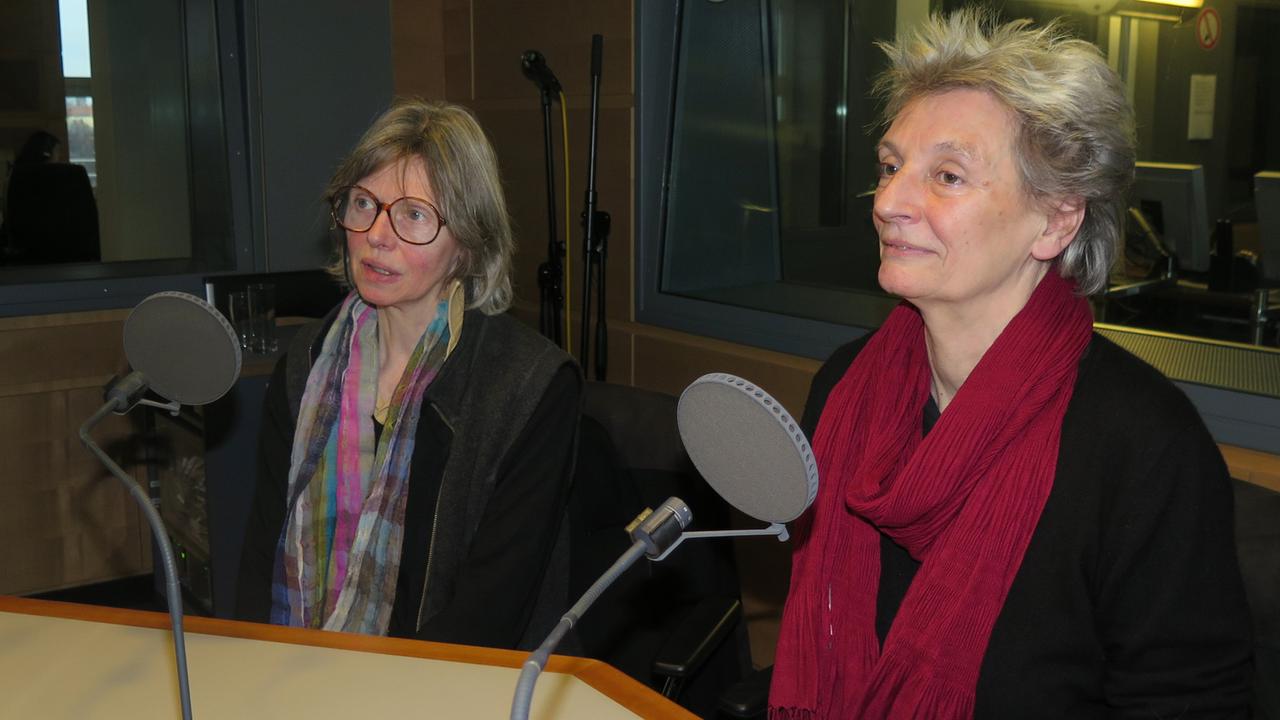 Marion Beckers (links) und Elisabeth Moortgat, Betreiberinnen des "Verborgenen Museums" in Berlin, in der Sendung "Im Gespräch" im Deutschlandradio Kultur Marion Beckers (links) und Elisabeth Moortgat, Betreiberinnen des "Verborgenen Museums" in Berlin, in der Sendung "Im Gespräch" im Deutschlandradio Kultur