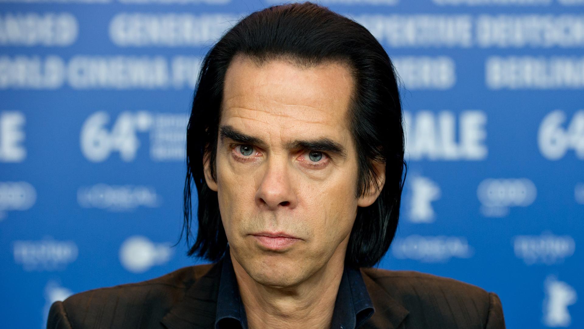 Der australische Musiker Nick Cave 2014 während der 64. Internationalen Filmfestspiele in Berlin auf einer Pressekonferenz zum Film "20.000 days on earth". Der australische Musiker Nick Cave 2014 während der 64. Internationalen Filmfestspiele in Berlin auf einer Pressekonferenz zum Film "20.000 days on earth".