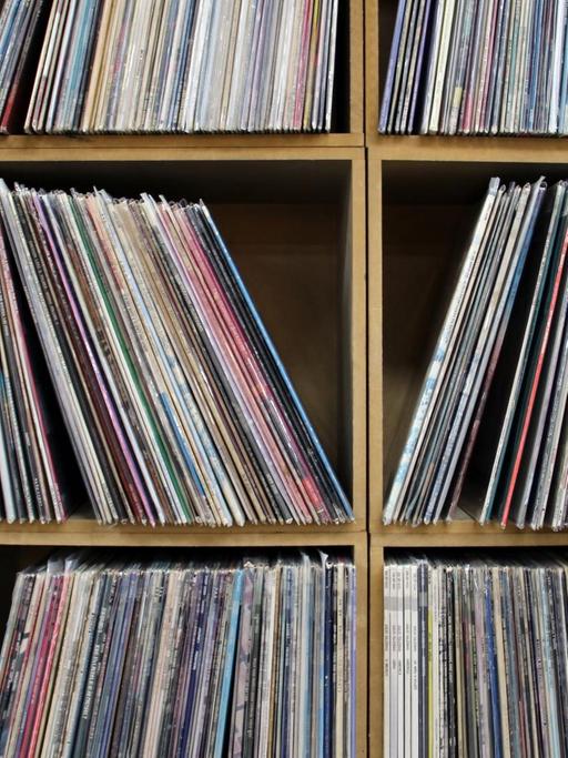Schallplatten (LPs) in Plattenladen in Seoul