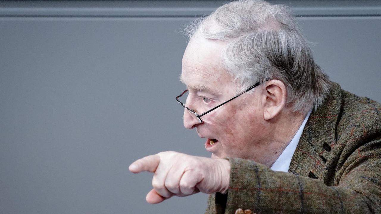 Alexander Gauland, Fraktionsvorsitzender der AfD, spricht bei der Sitzung des Bundestags. Alexander Gauland, Fraktionsvorsitzender der AfD, spricht bei der Sitzung des Bundestags.