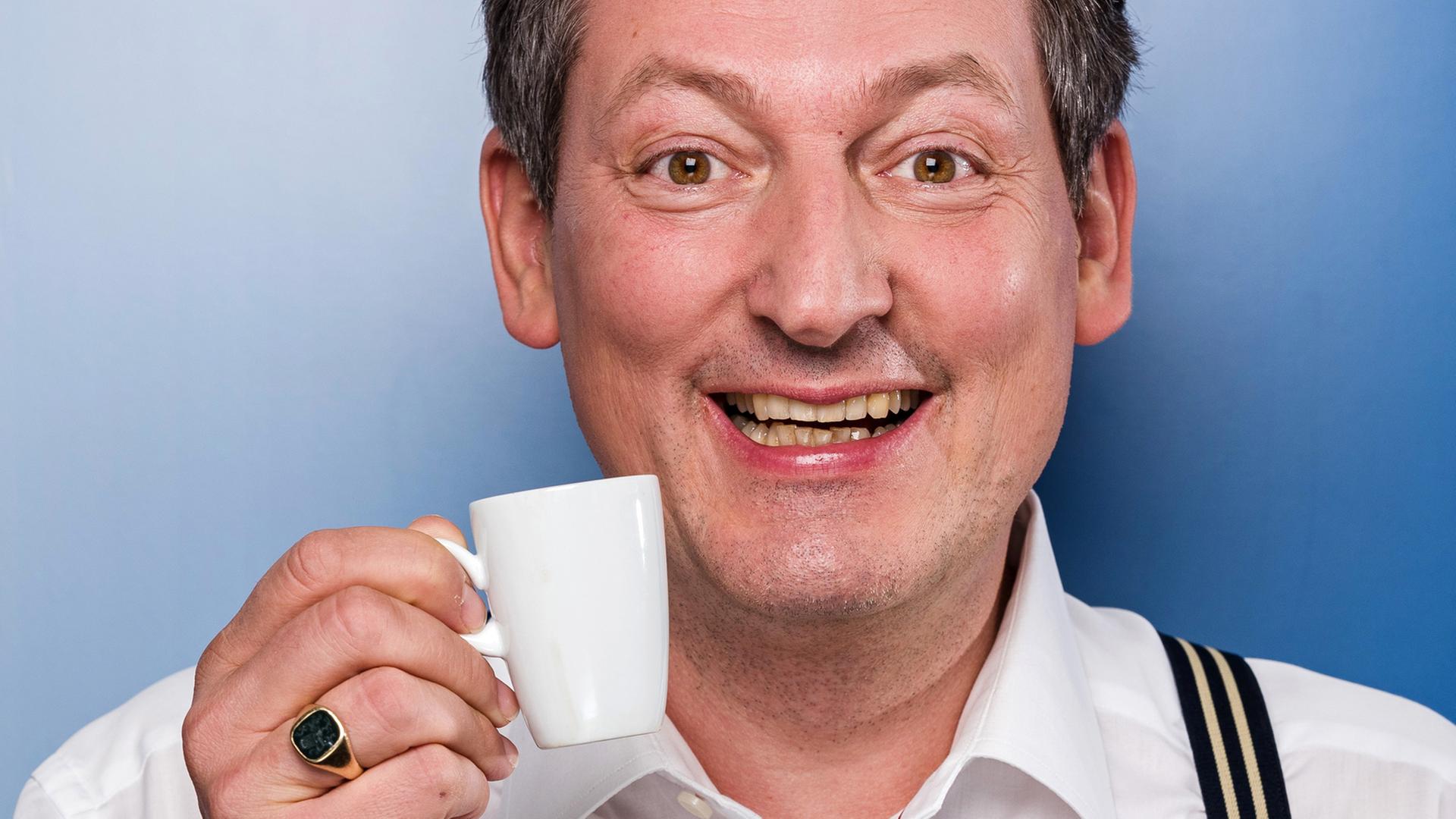 Der Mediziner, Comedian, Schriftsteller und Moderator Eckart von Hirschhausen, aufgenommen bei der MDR-Talkshow "Riverboat" am 5.10.2018 in Leipzig Der Mediziner, Comedian, Schriftsteller und Moderator Eckart von Hirschhausen, aufgenommen bei der MDR-Talkshow "Riverboat" am 5.10.2018 in Leipzig