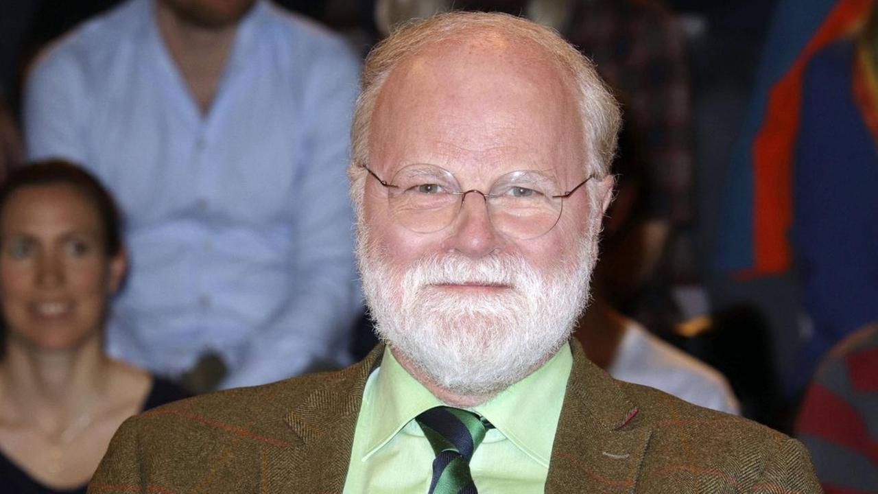 Der Psychiater und Theologe Manfred Lütz bei der Aufzeichnung der ZDF-Talkshow Markus Lanz im Fernsehmacher Studio auf dem Phoenixhof / Hamburg
