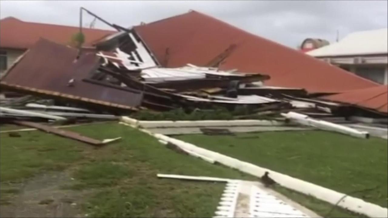Der Wirbelsturm «Gita» mit Windstößen von mehr als 200 Kilometern pro Stunde über den Inselstaat Tonga im Südpazifik. Der Wirbelsturm «Gita» mit Windstößen von mehr als 200 Kilometern pro Stunde über den Inselstaat Tonga im Südpazifik.
