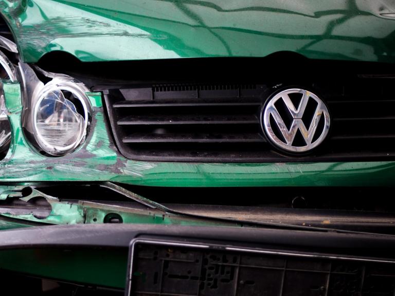 Ein kaputter grüner VW