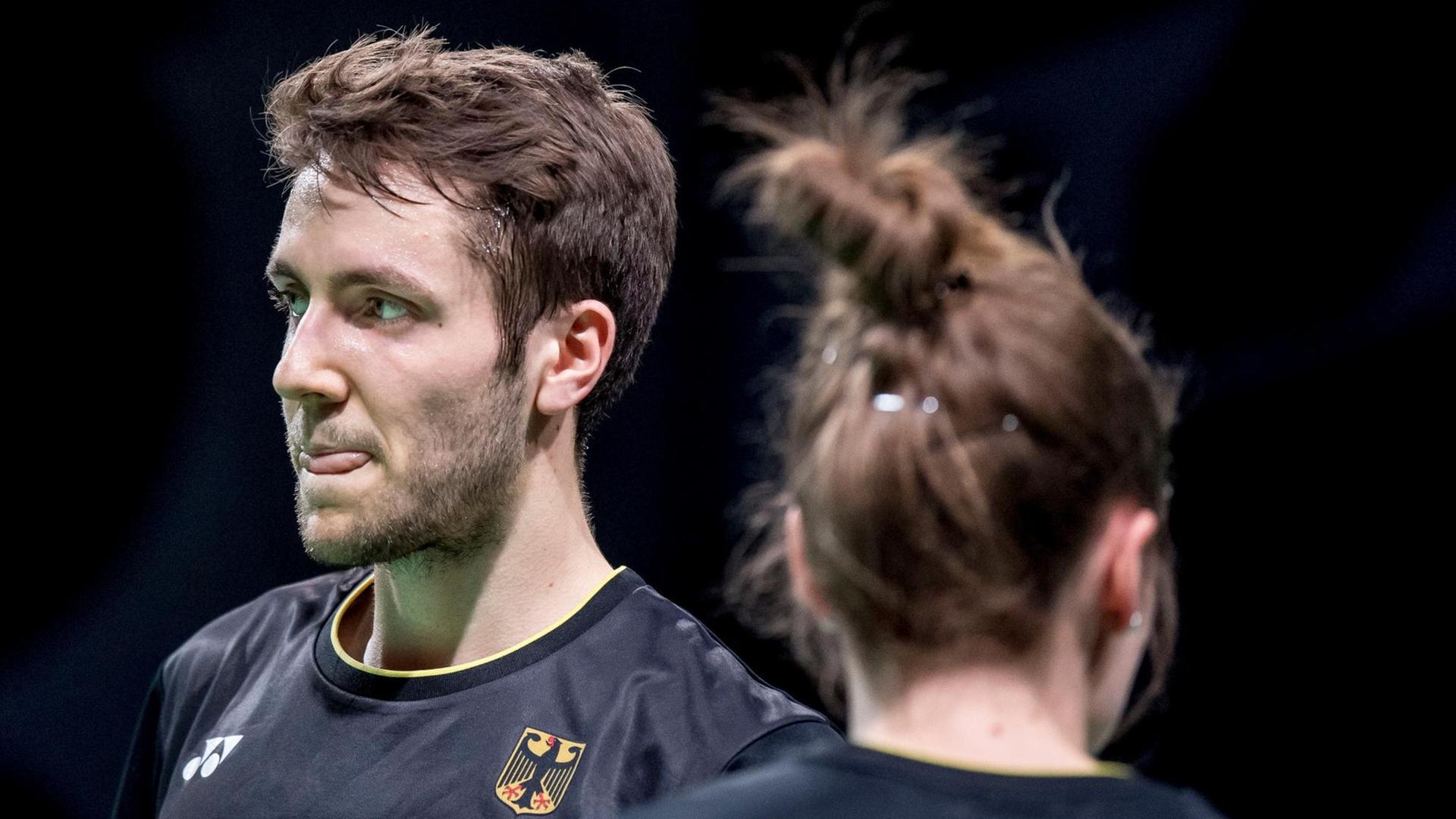 Der deutsche Badminton-Nationalspieler Mark Lamsfuß (li.) mit seiner Mixed-Partnerin Isabel Herttrich. Der deutsche Badminton-Nationalspieler Mark Lamsfuß (li.) mit seiner Mixed-Partnerin Isabel Herttrich.