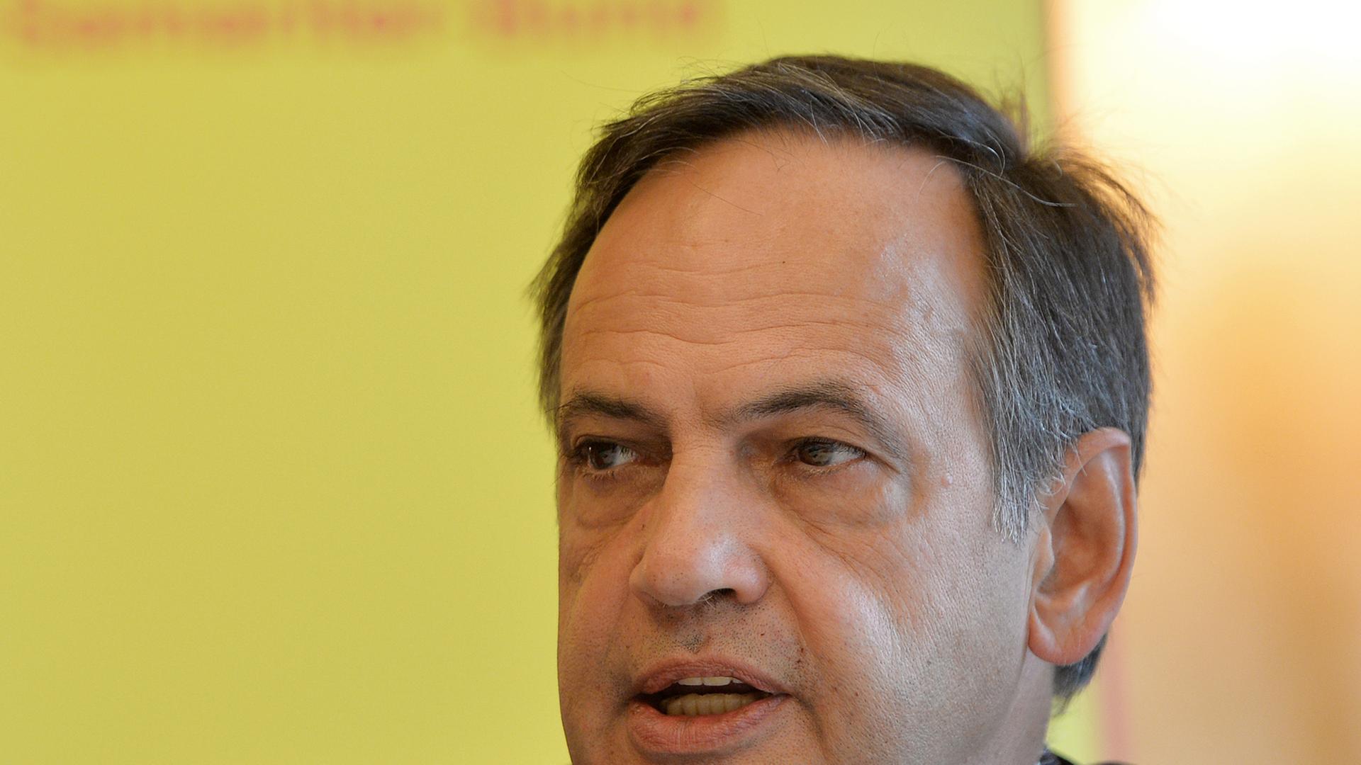 Setzt auf Gespräche: Knut Fleckenstein. Setzt auf Gespräche: Knut Fleckenstein.