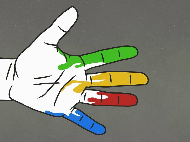 Eine Hand mit grüner, gelber, roter und blauer Farbe an den Fingern.