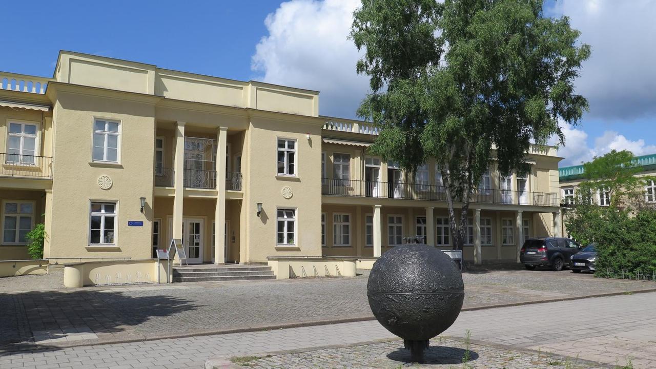 Blick auf das Museum "Utopie und Alltag" in Eisenhüttenstadt Blick auf das Museum "Utopie und Alltag" in Eisenhüttenstadt