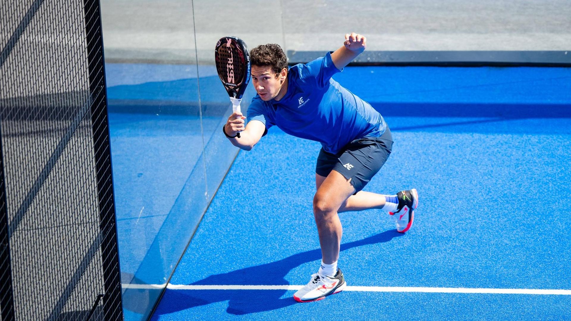 Trendsportart Padel Wenn Tennis Auf Squash Trifft Deutschlandfunkkultur De