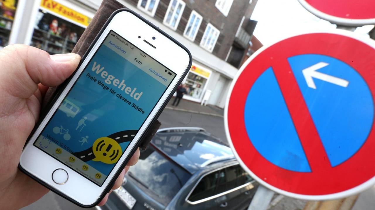 App Wegeheld zum Melden von Falschparkern (Symbolfoto)
