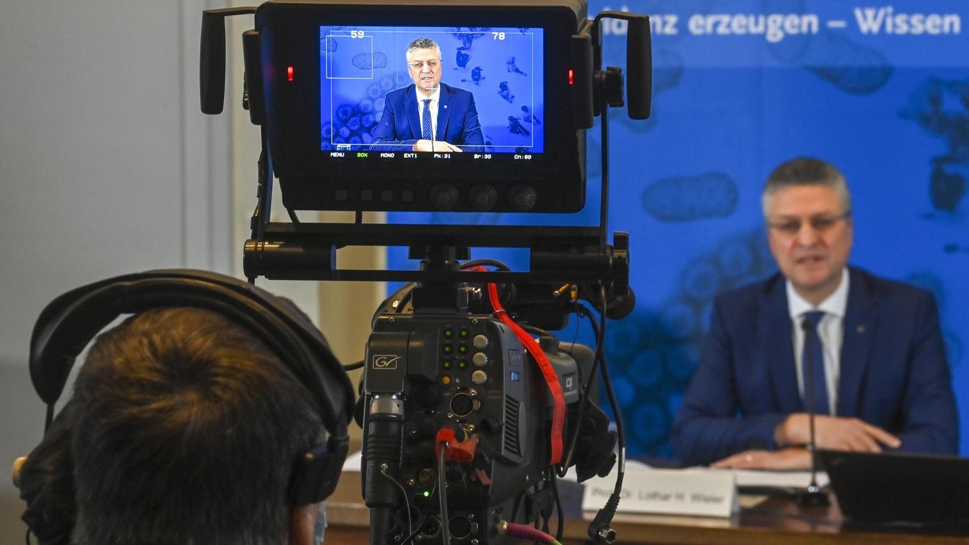 Lothar Wieler, Präsident des Robert Koch-Instituts (RKI), gibt eine Pressekonferenz Lothar Wieler, Präsident des Robert Koch-Instituts (RKI), gibt eine Pressekonferenz