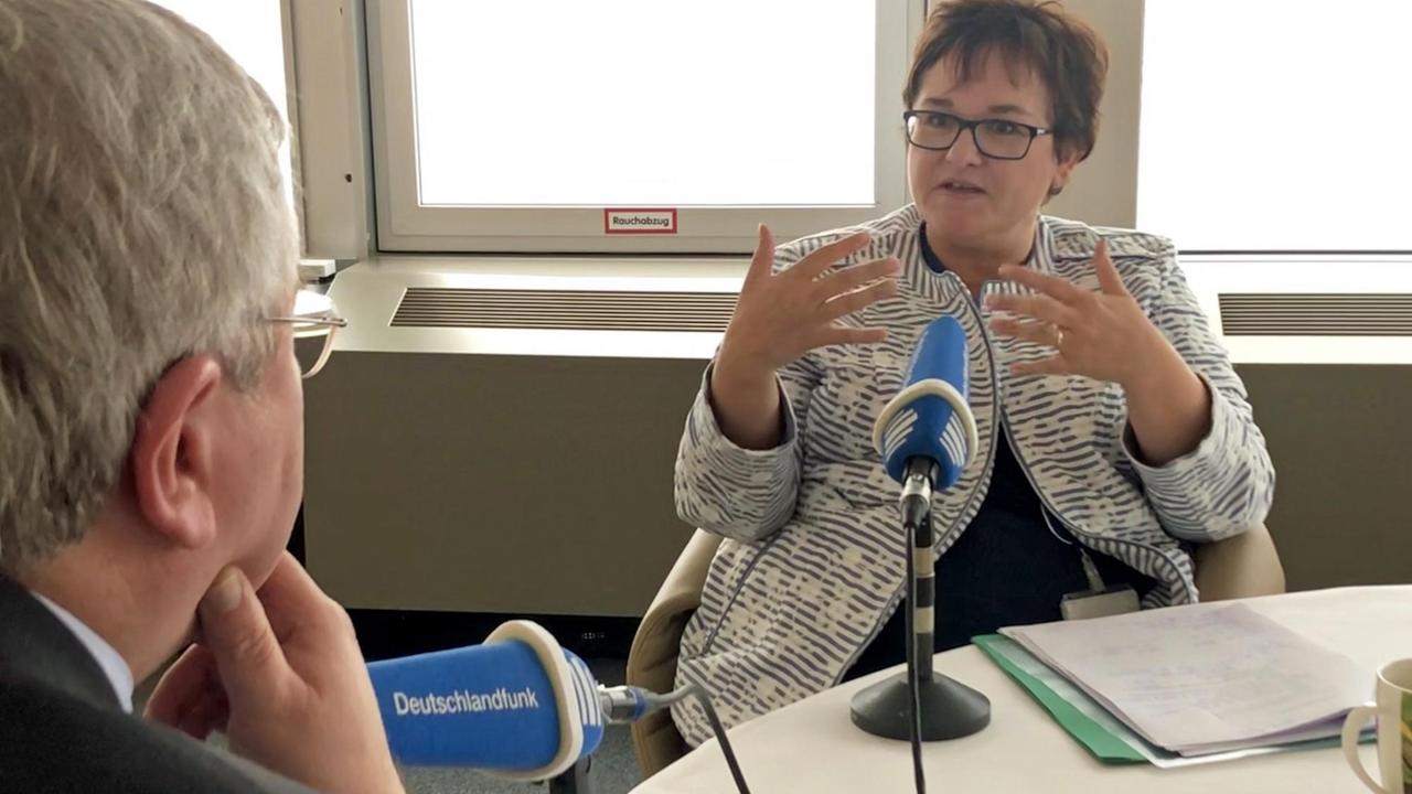 Sabine Lautenschläger im Gespräch mit Klemens Kindermann Sabine Lautenschläger im Gespräch mit Klemens Kindermann