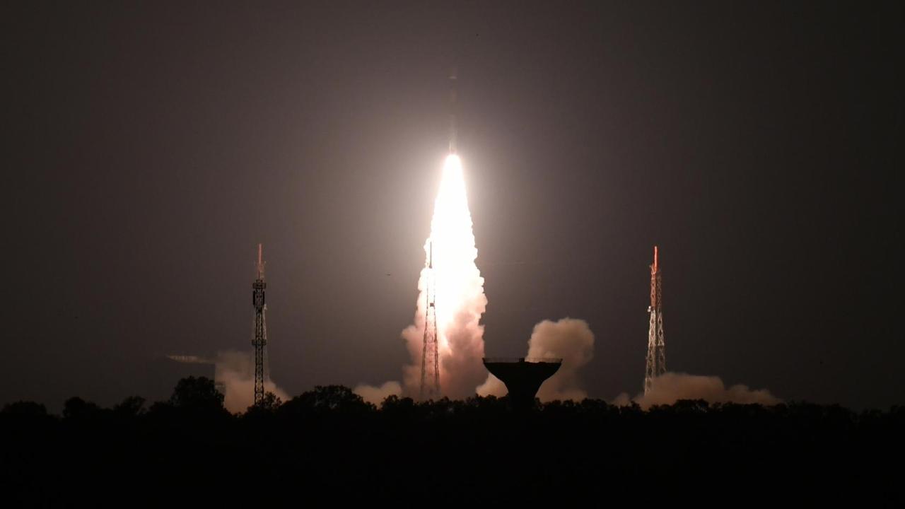 Trägerrakete (PSLV-C44) der Indian Space Research Organisation (ISRO) im indischen Raumfahrtzentrum Satish Dhawan Trägerrakete (PSLV-C44) der Indian Space Research Organisation (ISRO) im indischen Raumfahrtzentrum Satish Dhawan