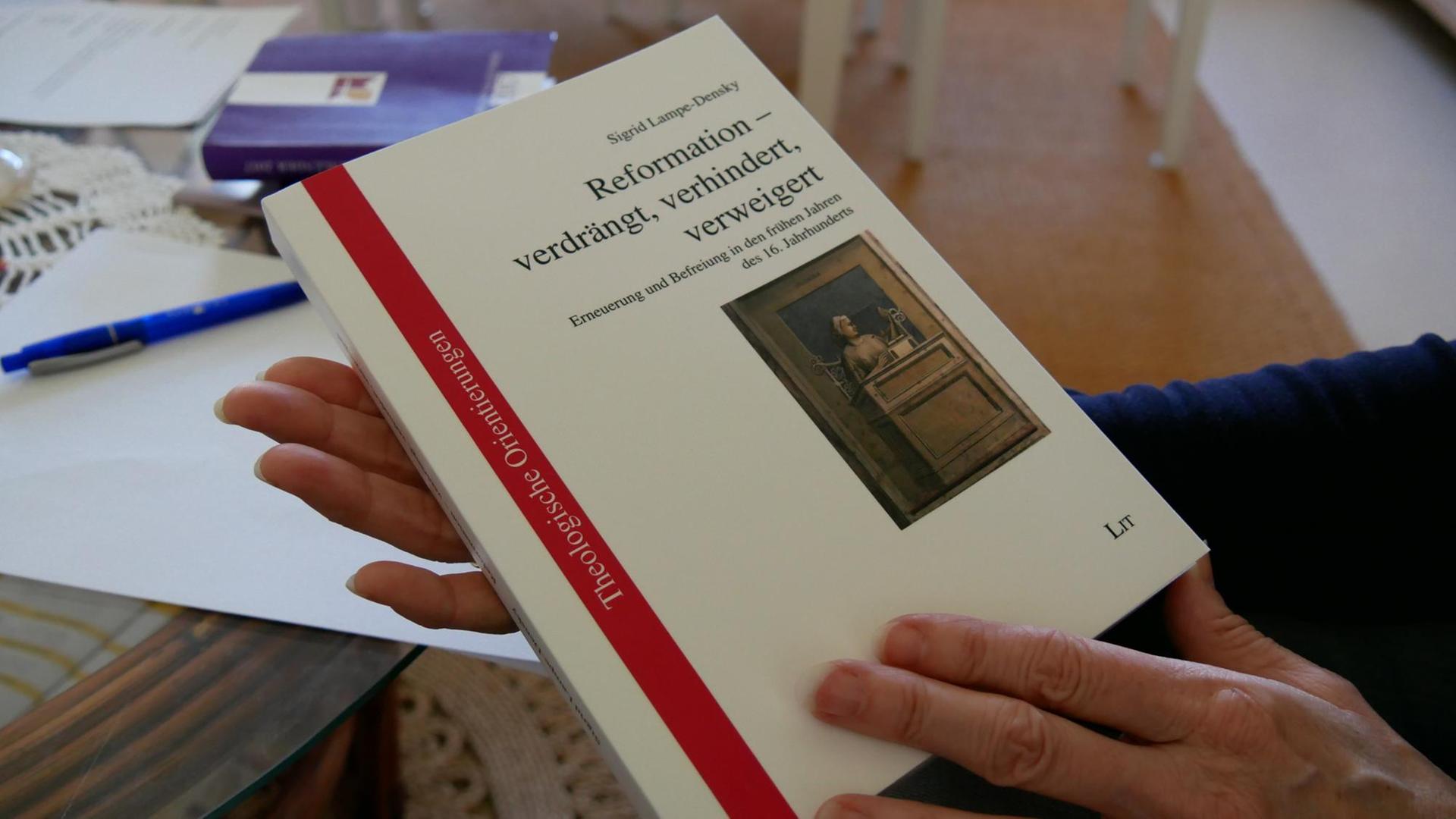 Ein Reformationsbuch ohne Luther: Cover des Titels "Reformation - verdrängt, verhindert, verweigert".