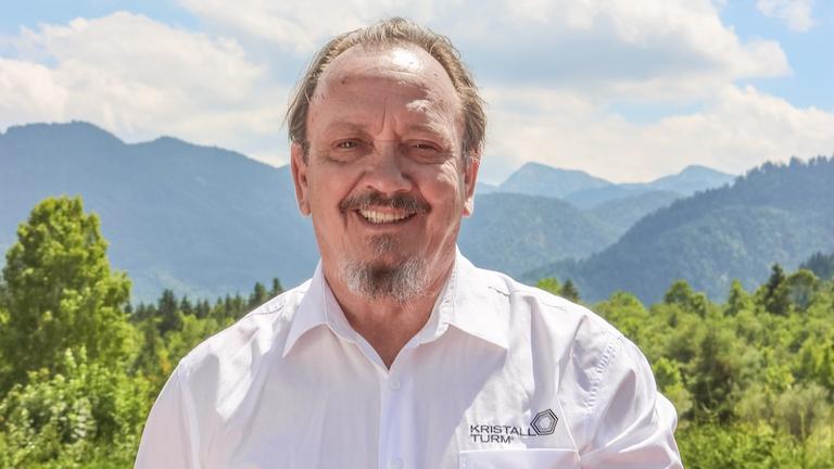 Porträt des Sinologen Jürgen Braunbach. Porträt des Sinologen Jürgen Braunbach.