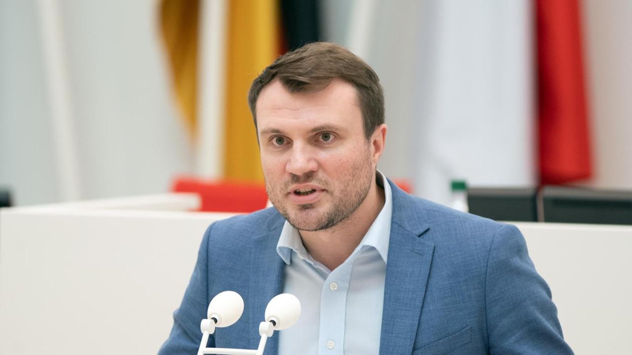Daniel Keller, Judo-Verbandspräsident und Parlamentarischer Geschäftsführer der SPD im Potsdamer Landtag Daniel Keller, Judo-Verbandspräsident und Parlamentarischer Geschäftsführer der SPD im Potsdamer Landtag