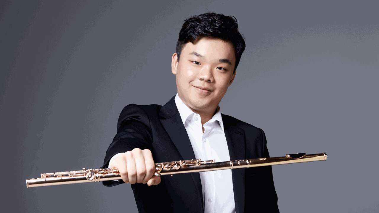 Der Soloflötist des Konzerthausorchesters Berlin, Yubeen Kim Der Soloflötist des Konzerthausorchesters Berlin, Yubeen Kim