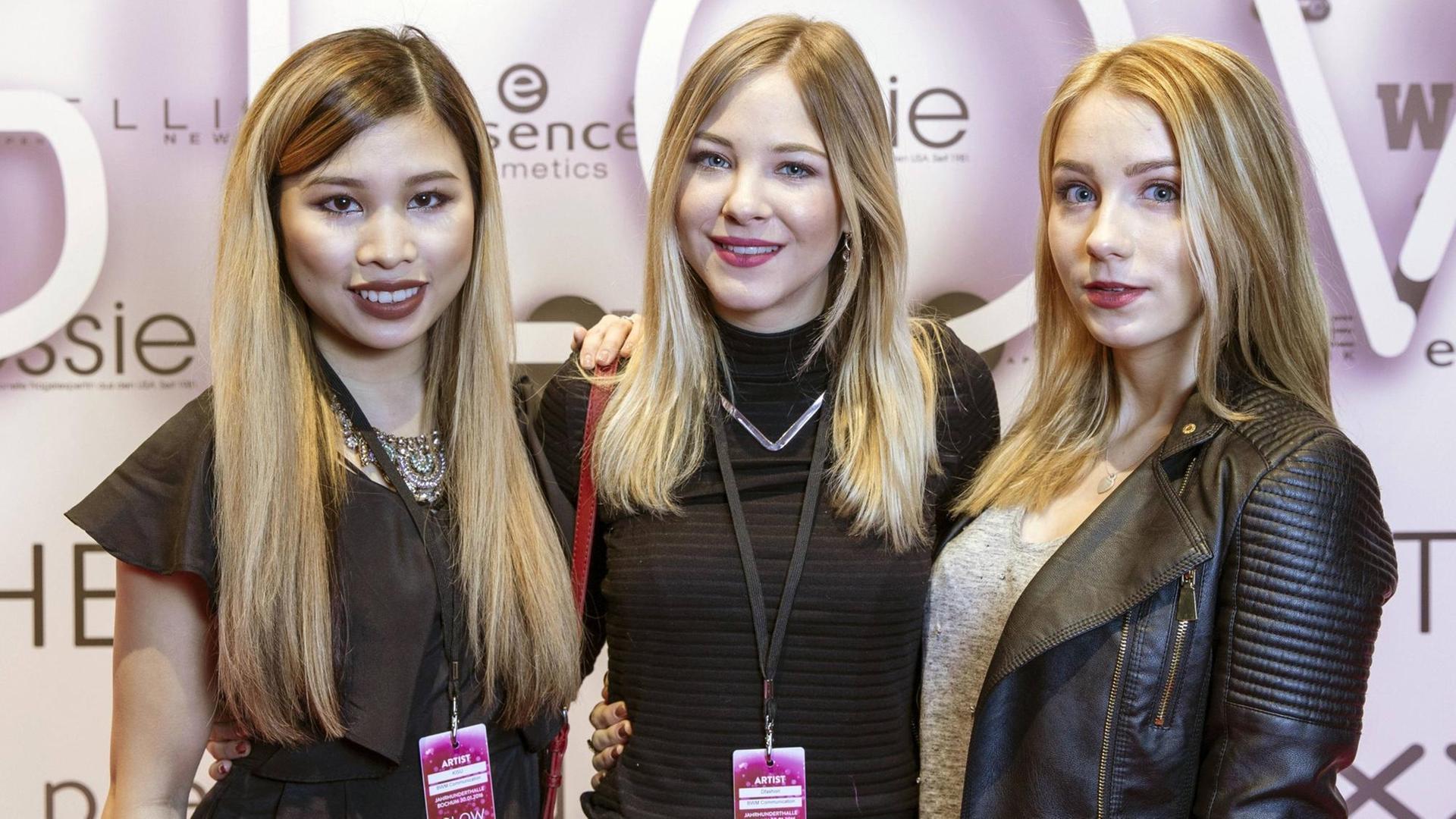 Kisuminu, Dfashion und Gast auf der ersten Beauty Convention GLOW in der Jahrhunderthalle. Bochum,31.01.2016 Kisuminu, Dfashion und Gast auf der ersten Beauty Convention GLOW in der Jahrhunderthalle. Bochum,31.01.2016
