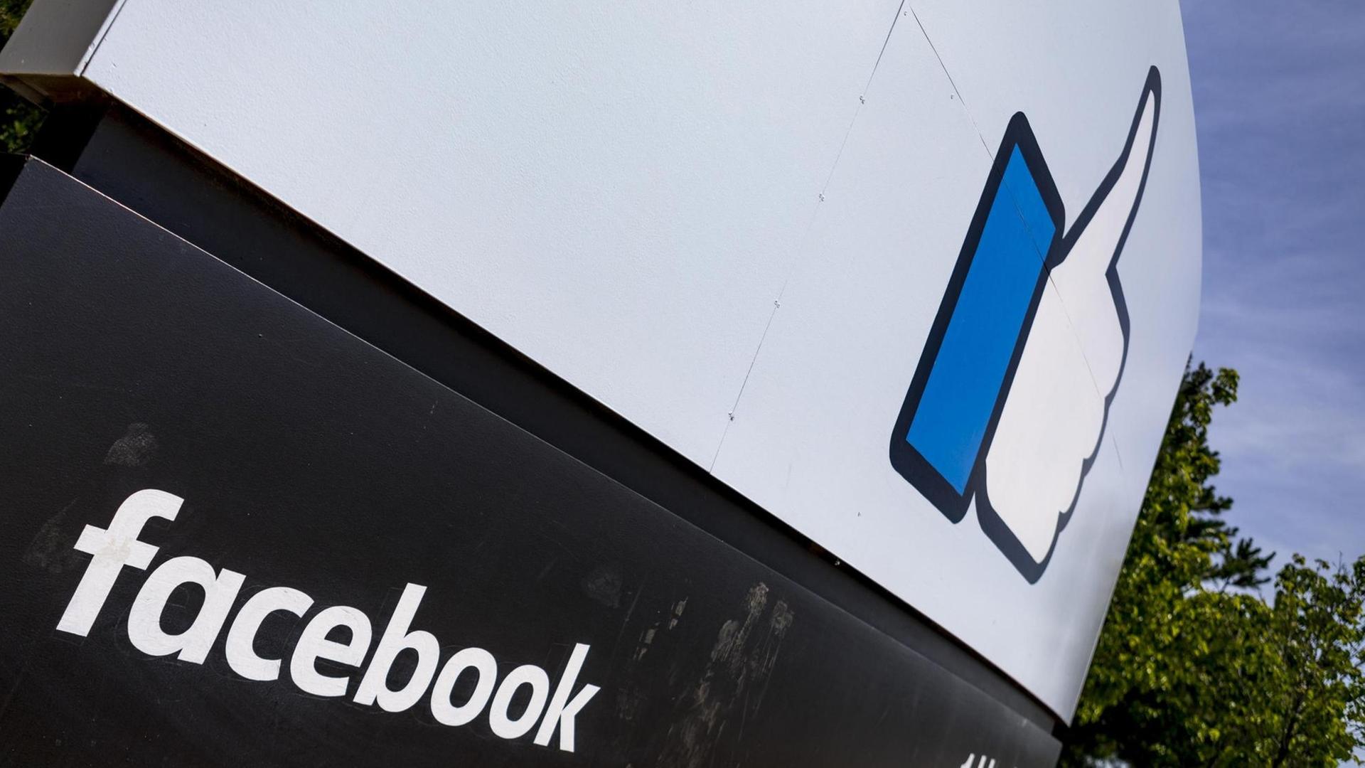 Menlo Park, 25. April 2017 - Facebook Inc. Firmensitz in Menlo Park, Kalifornien Menlo Park, 25. April 2017 - Facebook Inc. Firmensitz in Menlo Park, Kalifornien