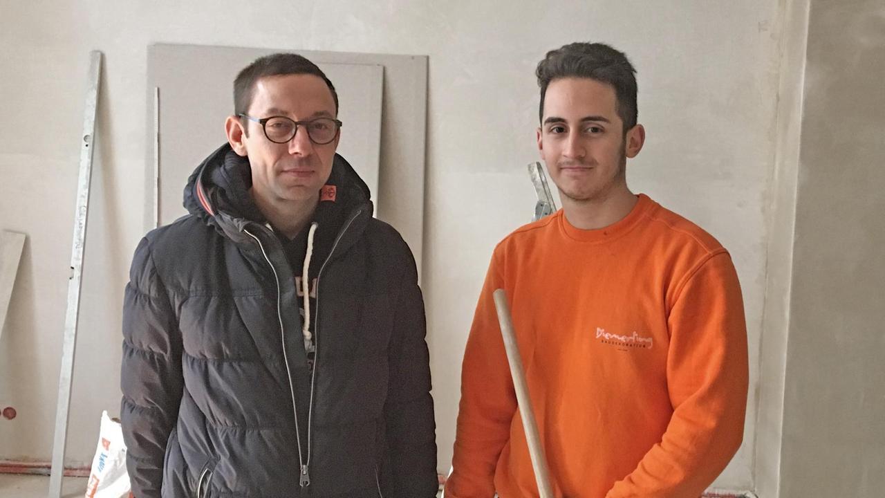 Maslum Bicer und sein Chef Felix Diemerling auf einer Baustelle in Frankfurt Maslum Bicer und sein Chef Felix Diemerling auf einer Baustelle in Frankfurt