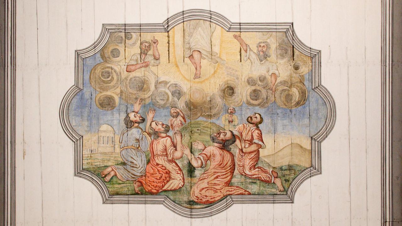 Baeuerliche Deckenmalerei (um 1700) mit der Darstellung von Christi Himmelfahrt in der evangelischen Kilianskirche in Bad Lausick in Sachsen. Baeuerliche Deckenmalerei (um 1700) mit der Darstellung von Christi Himmelfahrt in der evangelischen Kilianskirche in Bad Lausick in Sachsen.