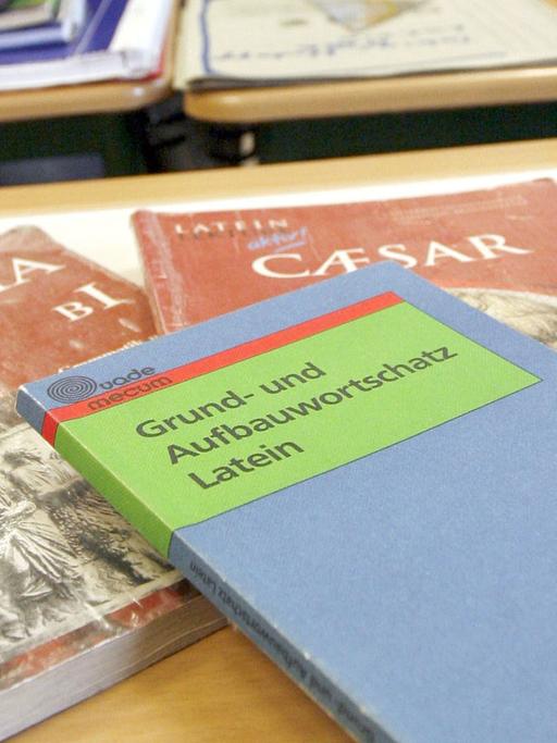 Lehrbücher für den Lateinunterricht
