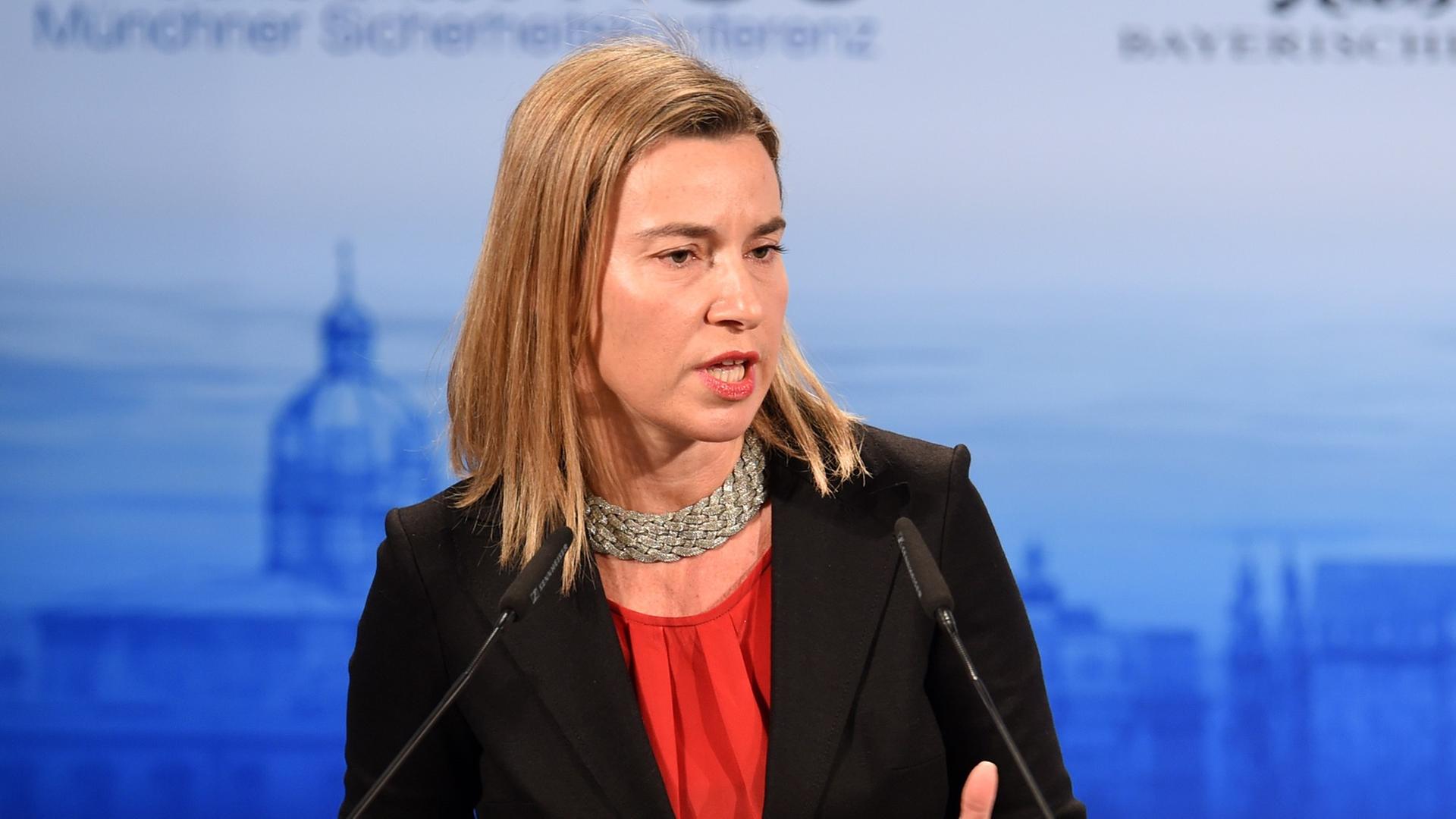 Federica Mogherini bei ihrer Rede auf der Münchner Sicherheitskonferenz Federica Mogherini bei ihrer Rede auf der Münchner Sicherheitskonferenz