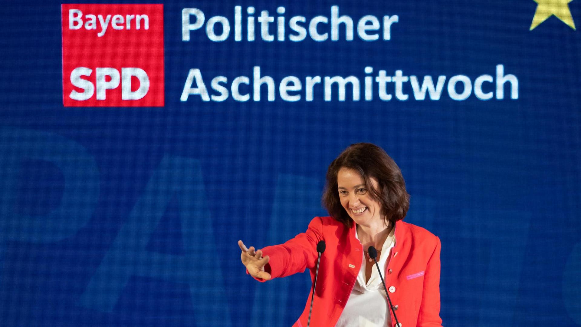 Katarina Barley, Europawahl-Spitzenkandidatin der SPD spricht beim Politischen Aschermittwoch in Vilshofen