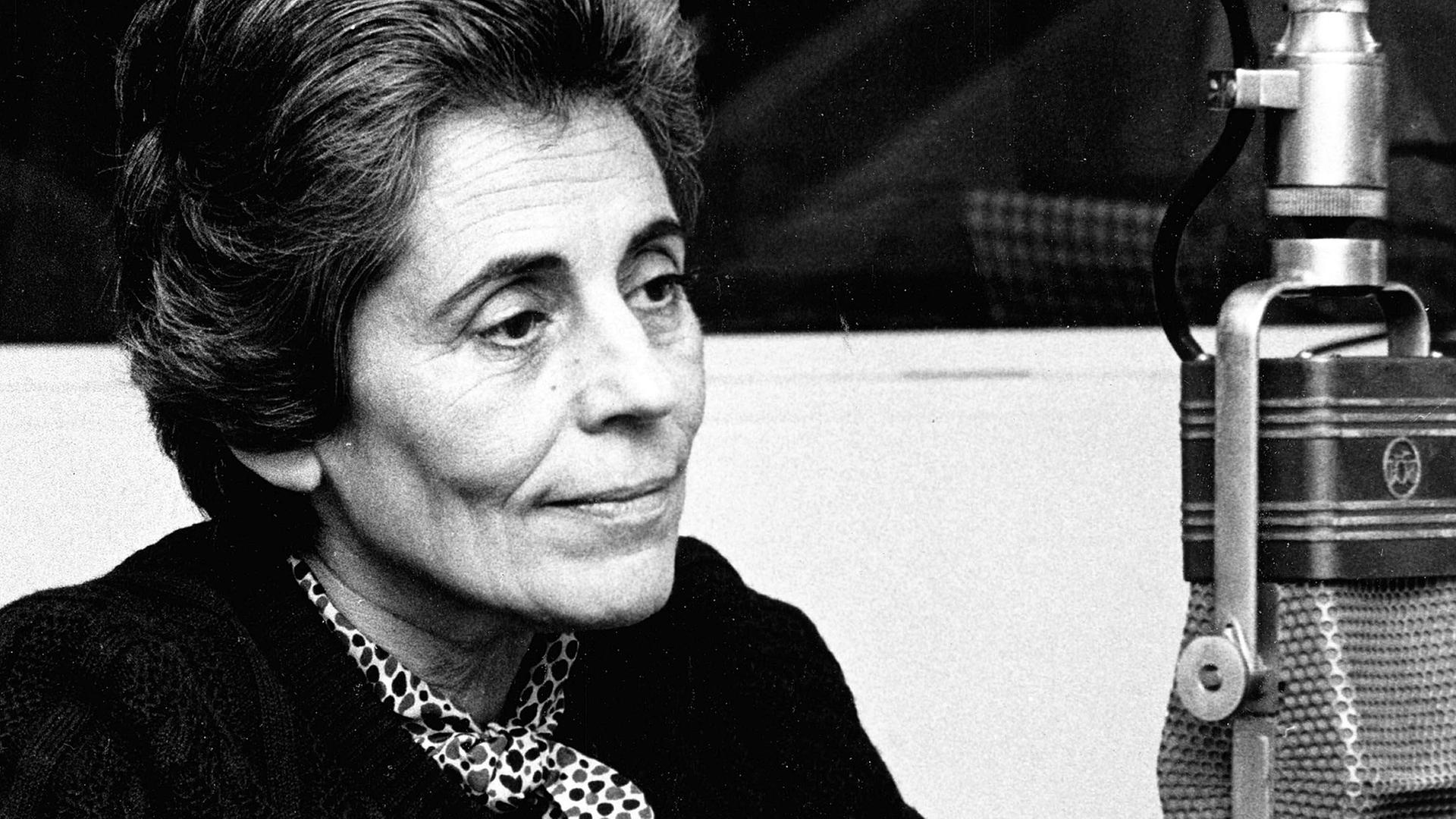 Françoise Giroud im Oktober 1960. Françoise Giroud im Oktober 1960.