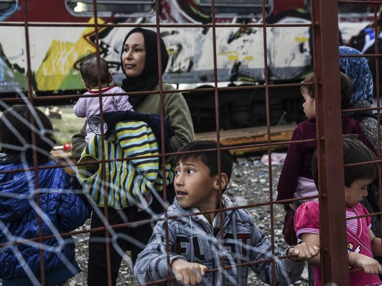 Flüchtlinge an der mazedonisch-griechischen Grenze