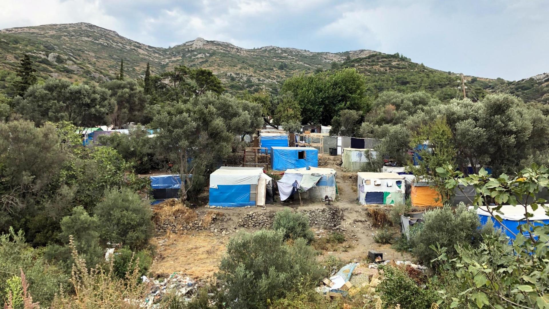Wildes Flüchtlingscamp auf Samos Wildes Flüchtlingscamp auf Samos