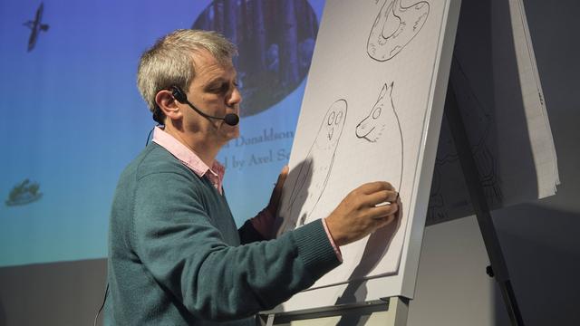 Der Kinderbuchautor Axel Scheffler bei einem Termin auf der Frankfurter Buchmesse 2014