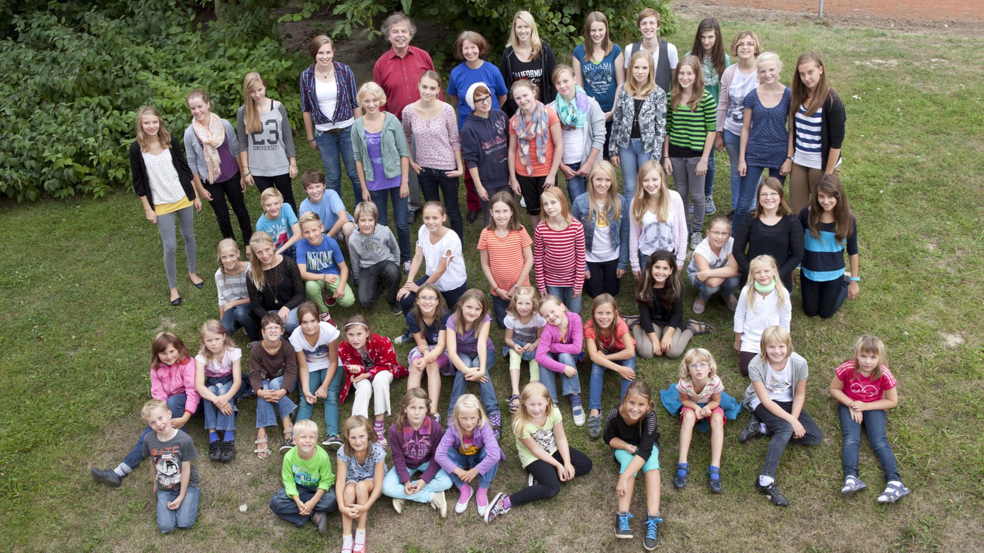 Der Kehrwieder Kinderchor aus Söhlde. Der Kehrwieder Kinderchor aus Söhlde.