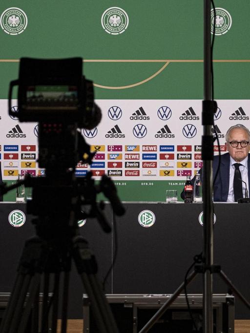 Video-Pressekonferenz des DFB mit DFB-Präsident Fritz Keller, Bundestrainer Joachim Löw und Oliver Bierhoff, Direktor Nationalmannschaften.