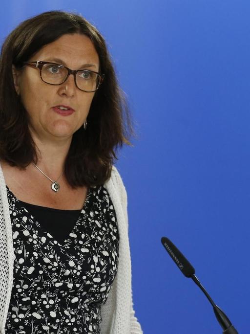 EU-Kommissarin Cecilia Malmström bei der Pressekonferenz zuzm Freihandelsabkommen zwischen der EU und Vietnam.