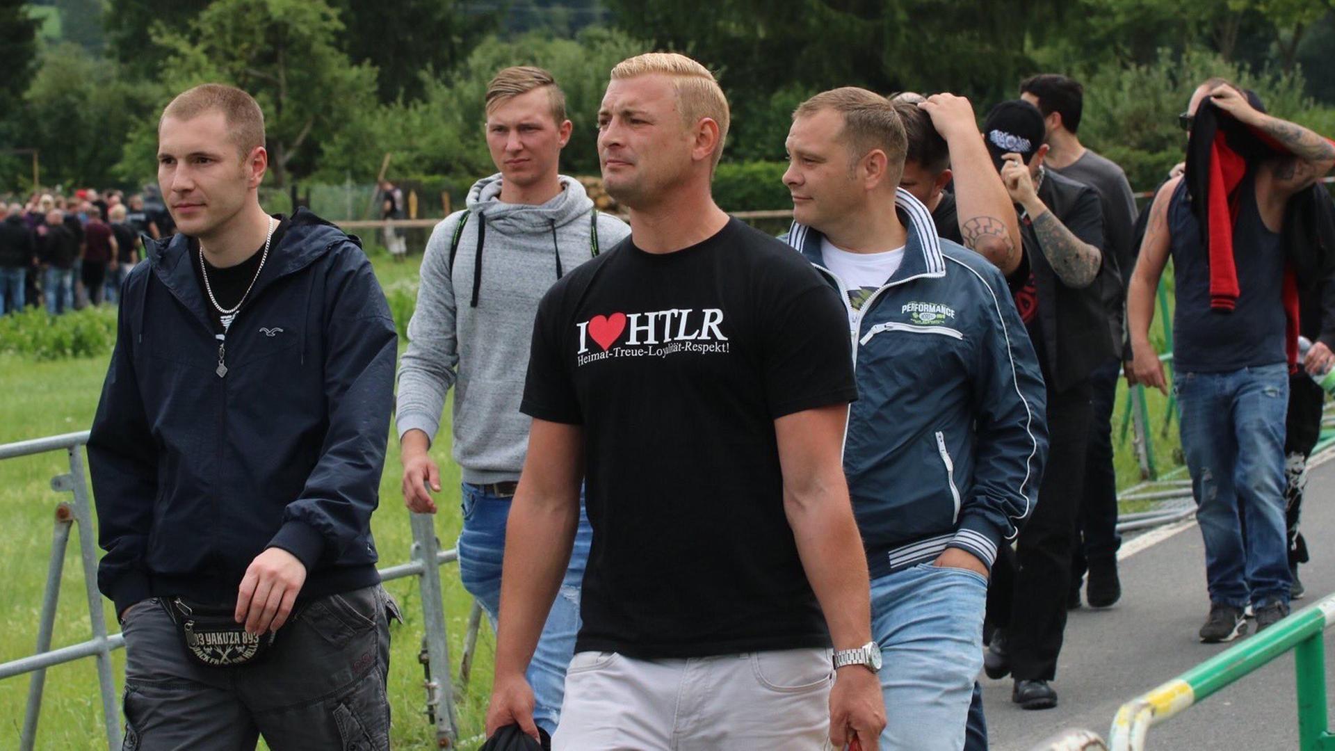 Besucher des Rechtsrockkonzert in Themar. Besucher des Rechtsrockkonzert in Themar.