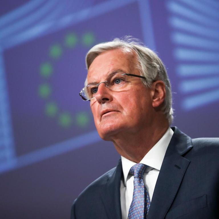 Belgien, Brüssel: Michel Barnier, Brexit-Verhandlungsführer der Europäischen Union, präsentiert bei einer Pressekonferenz die möglichen Verhandlungslinie der EU.