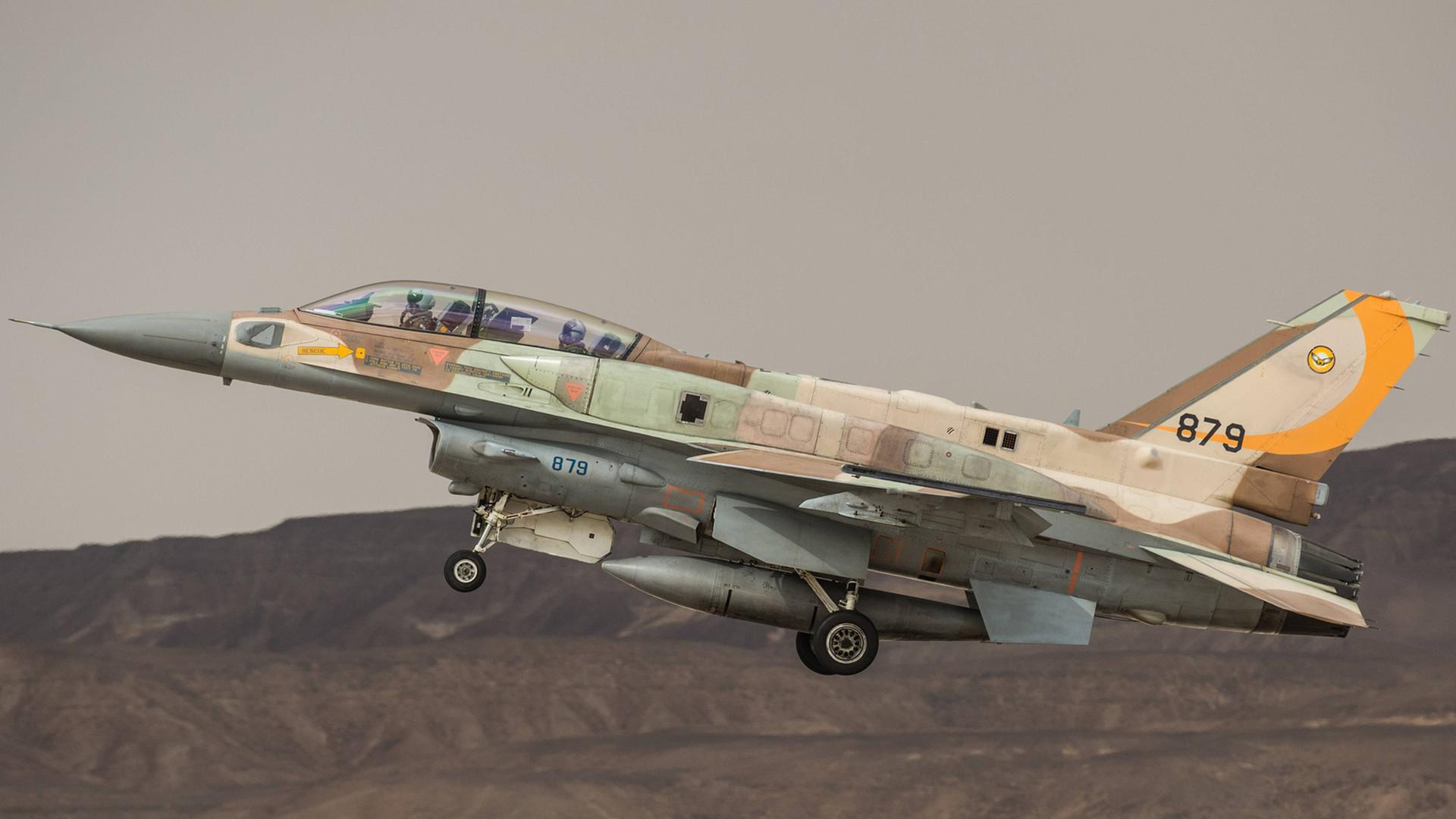 Ein israelischer Kampjet bei einem Übungseinsatz Anfang Dezember 2014.