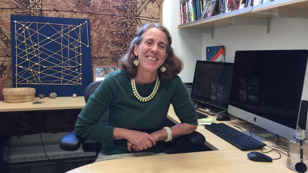 Holly Barker informiert an der Universität Washington in Seattle über die Gefahren von Hanford Site.