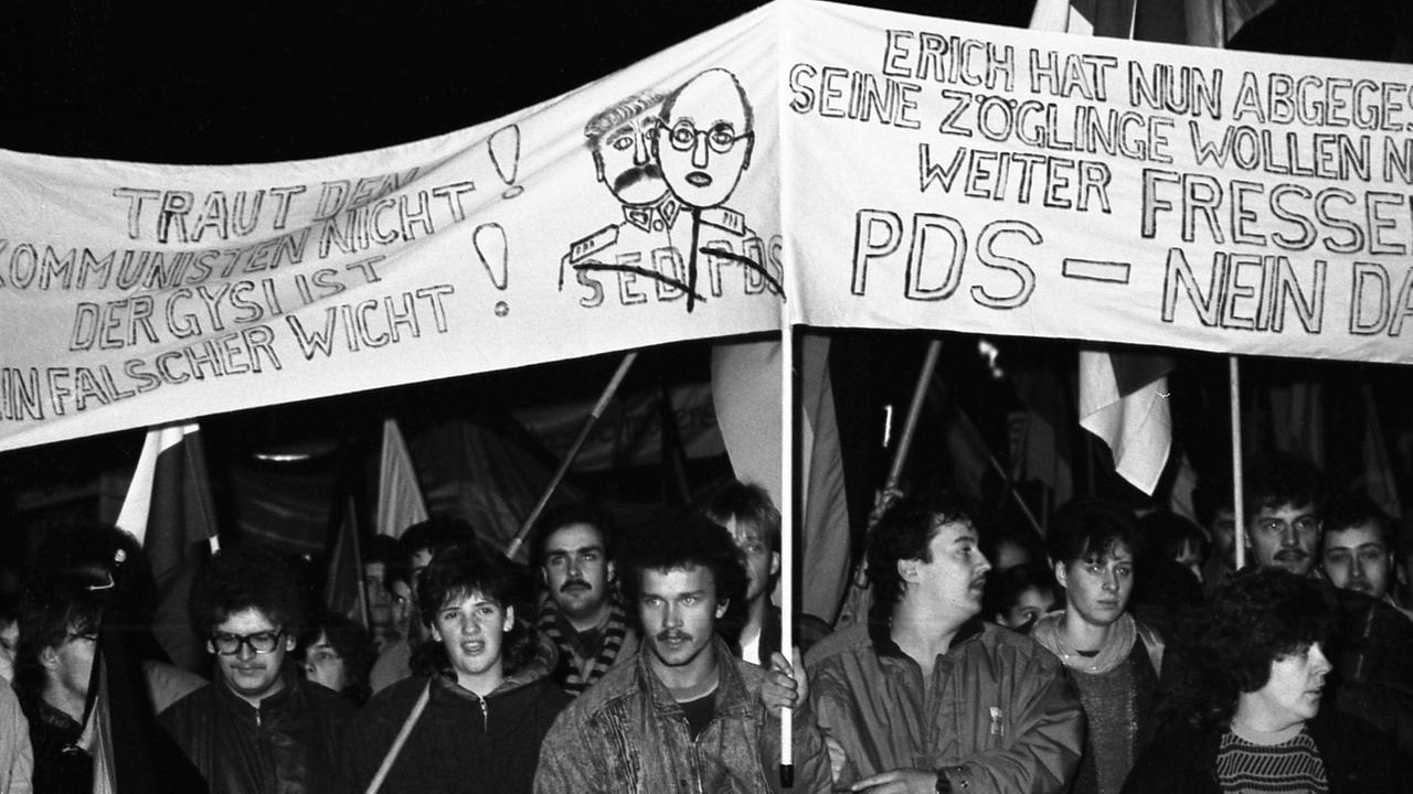 Proteste vor der erste freien Volkskammerwahl in der DDR Proteste vor der erste freien Volkskammerwahl in der DDR